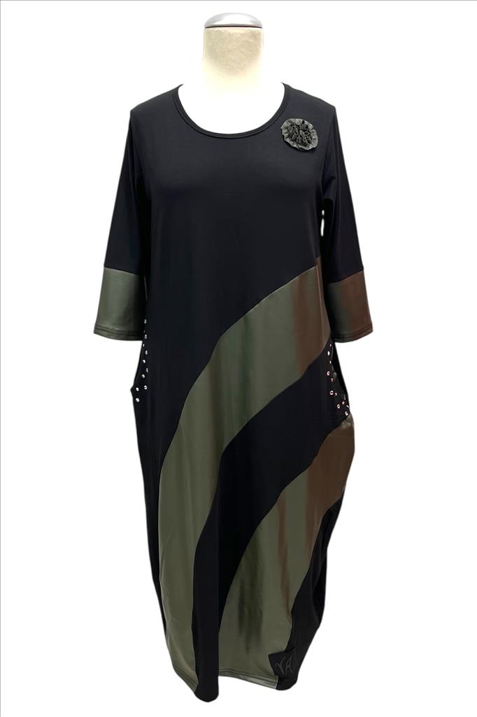 Schwarzer Chic mit Khaki-Power - Vincenzo Allocca