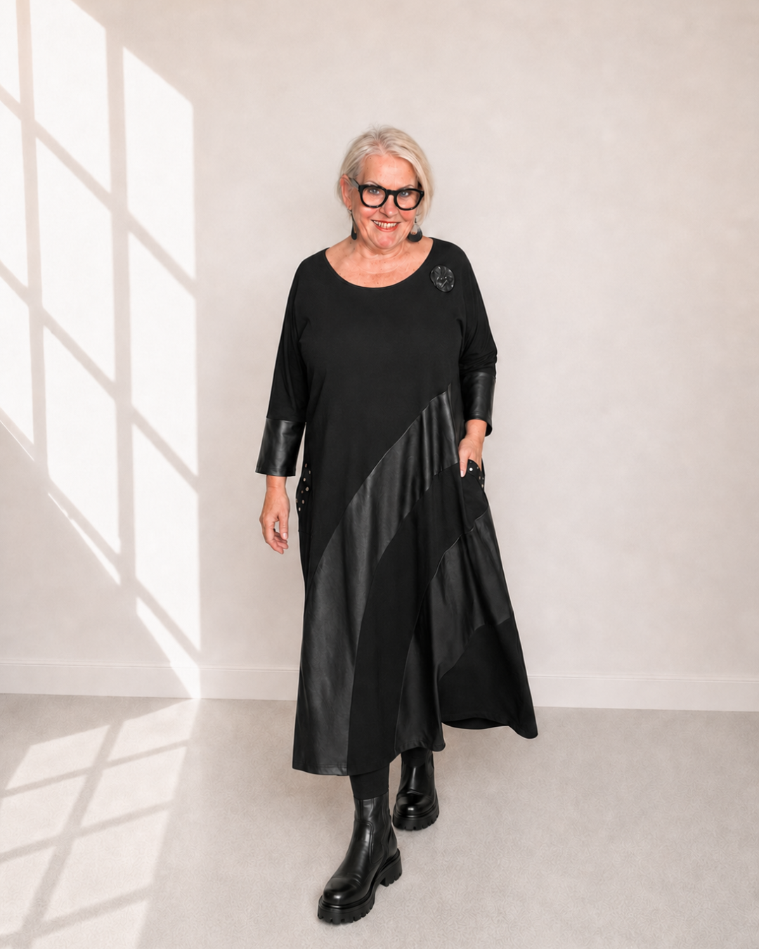 Kleid URBINO - Schwarz mit Schwarzer Lederoptik