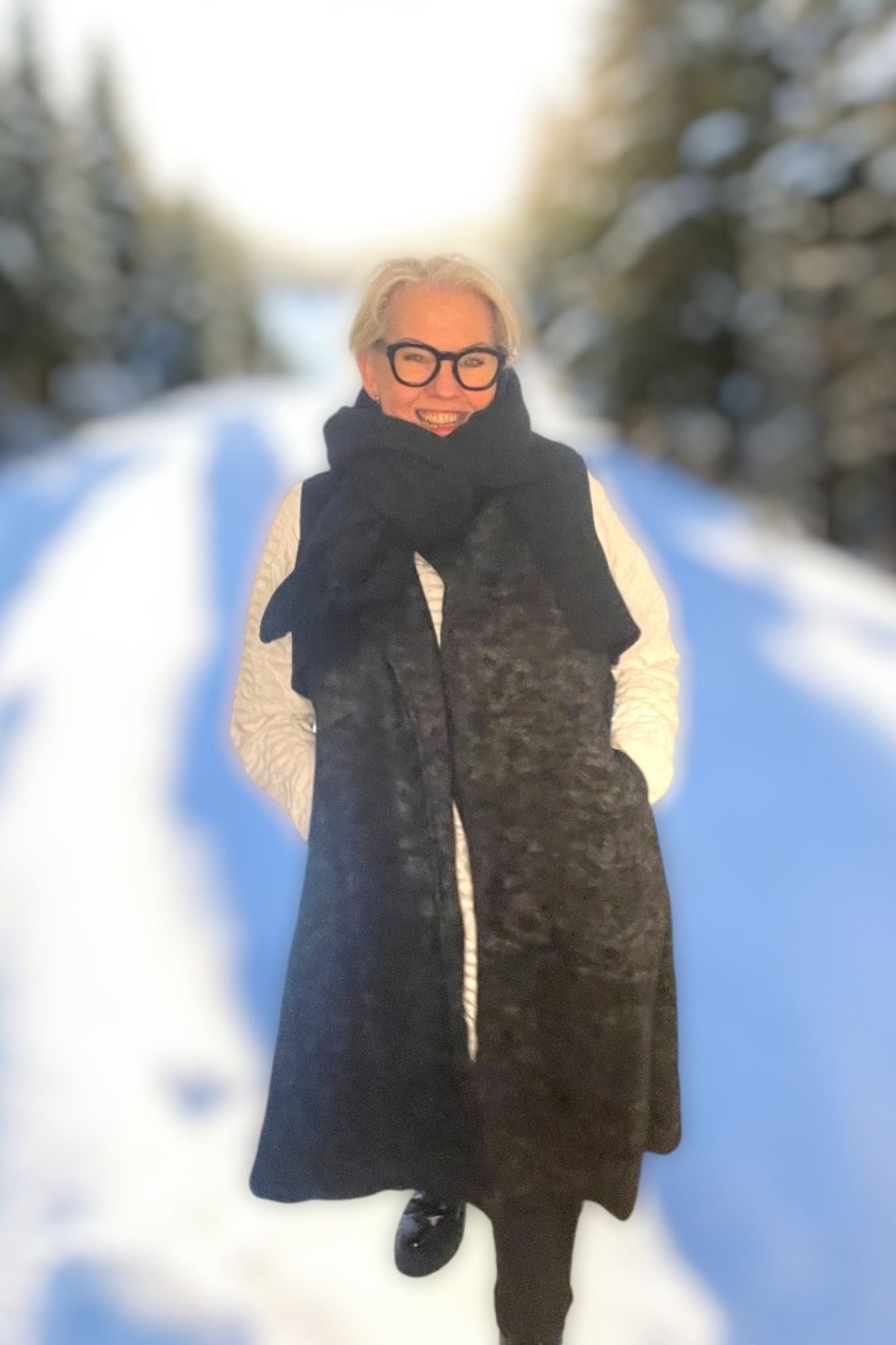 Longweste in Velours-Optik – Schwarz