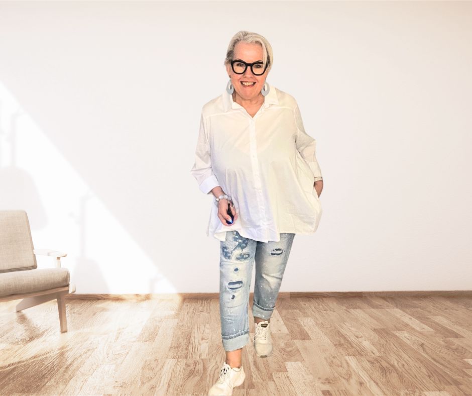 lässige Patch-Jeans mit Mickey & Used-Look – Boyfriend Fit