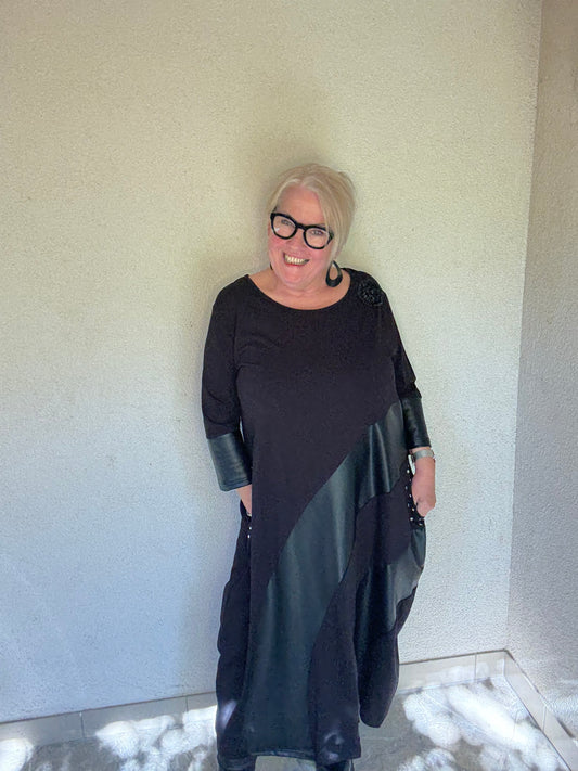 Kleid – Black Edition 🖤