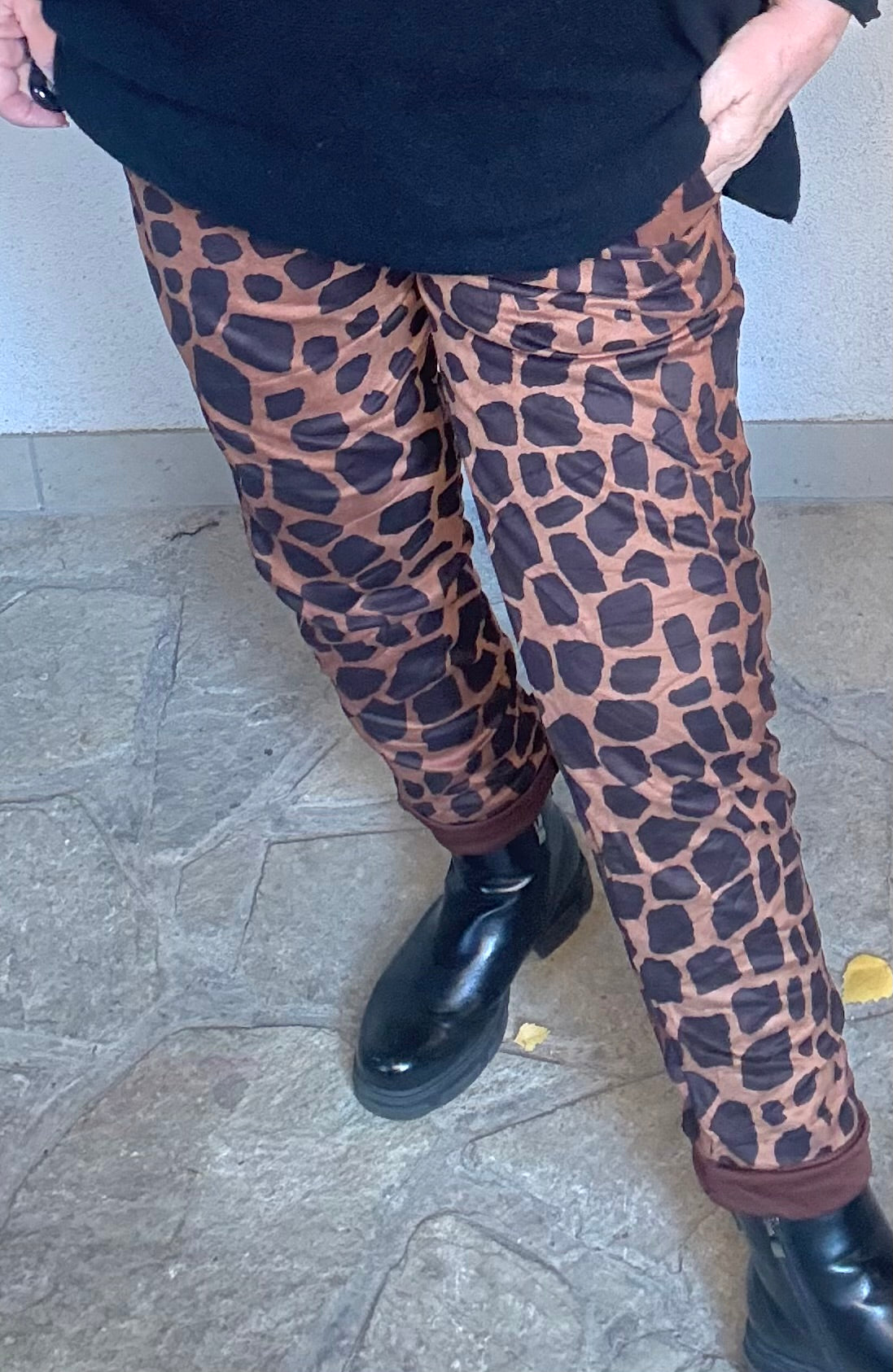 Giraffen Hose – wild & cozy
