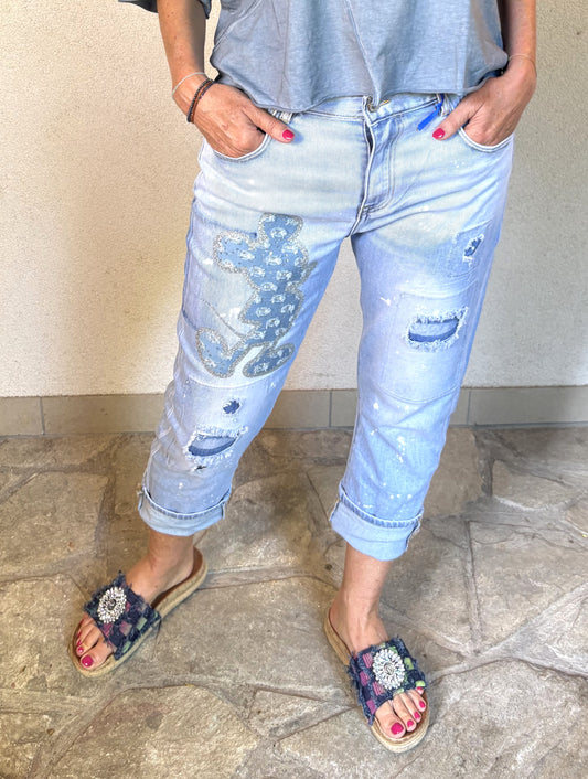 lässige Patch-Jeans mit Mickey & Used-Look – Boyfriend Fit