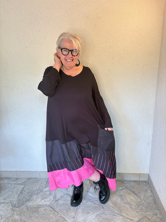 LUUKAA Designer-Kleid – Statement-Look mit einzigartigem Design