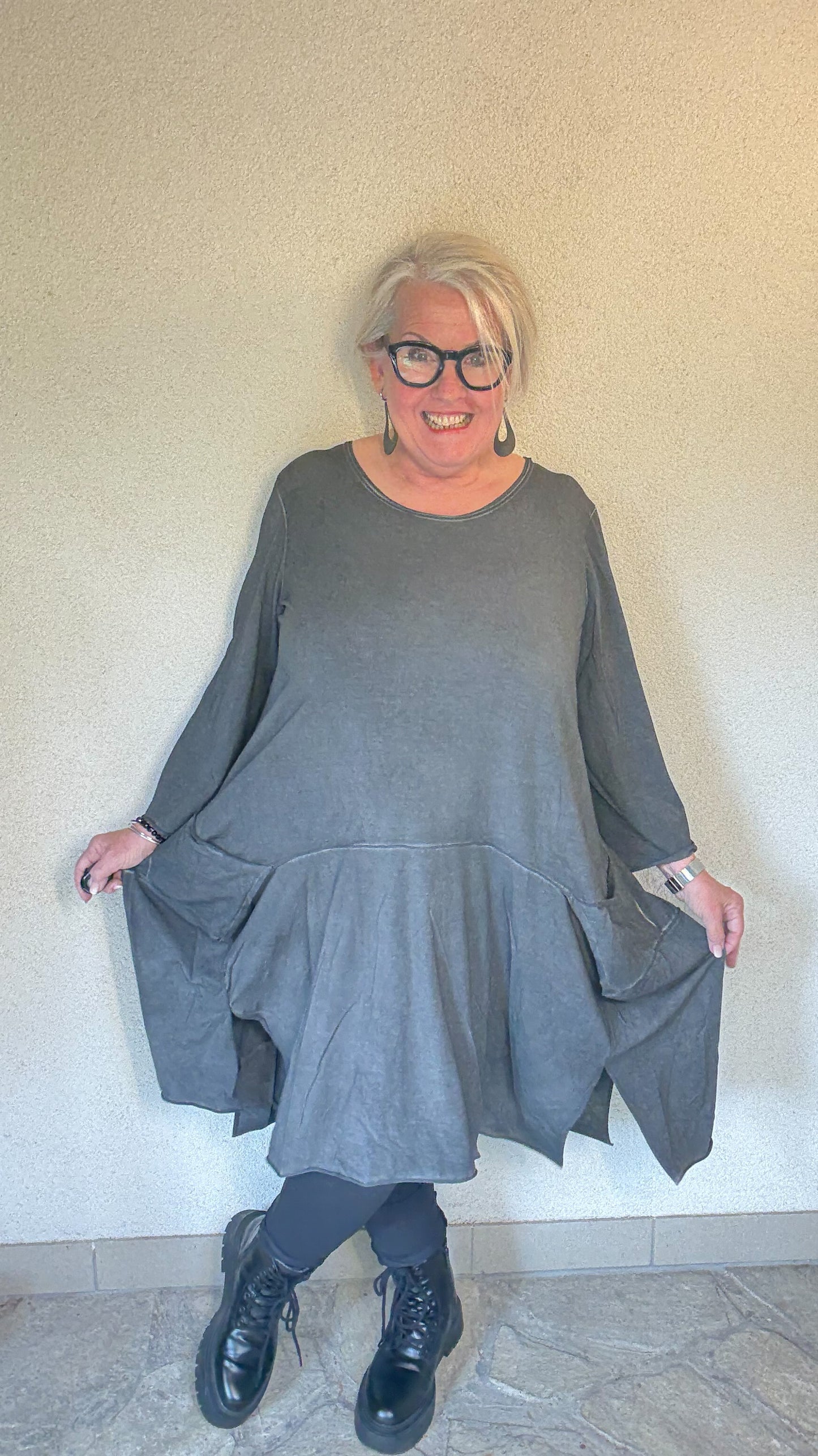 OverSize-Tunika von Luukaa mit Taschen – Urban Chic für Curvy Styles