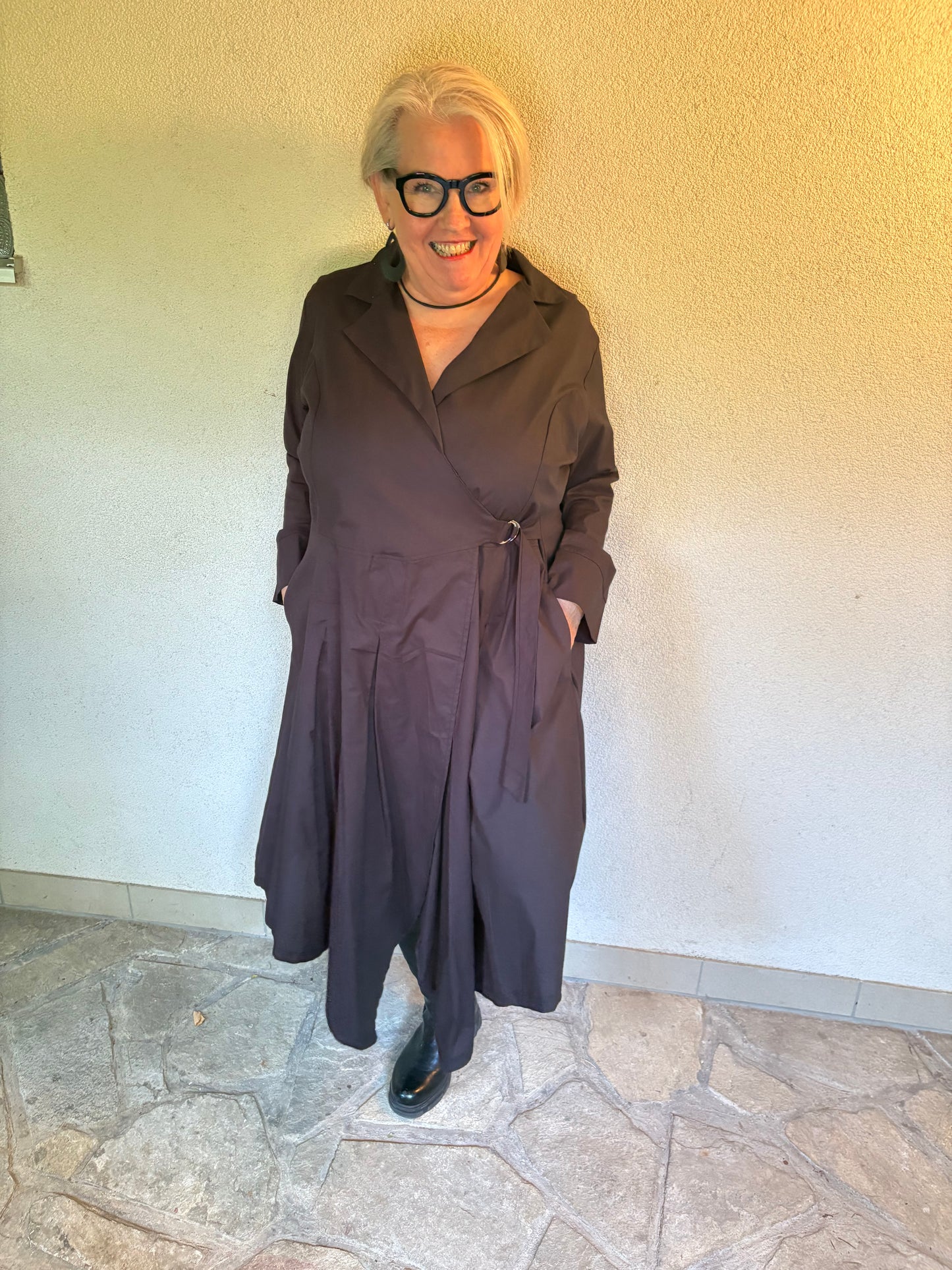 schwarzes Kleid – stark, smart, souverän