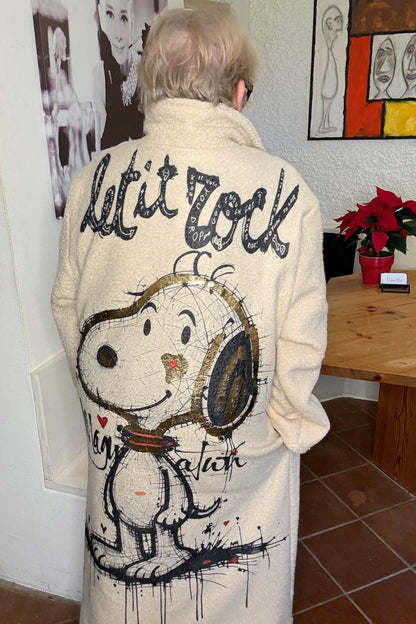 Oversize Mantel mit Snoopy-Print – „Let it rock" trifft „Stomp it!"