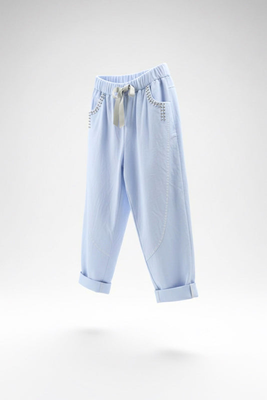 Hose mit Nieten-Details - verschiedene Farben
