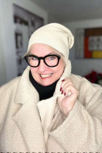 Kuschelige Strickmütze für Damen – schwarz oder creme von ital. Fashion