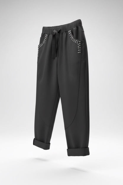Hose mit Nieten-Details - verschiedene Farben