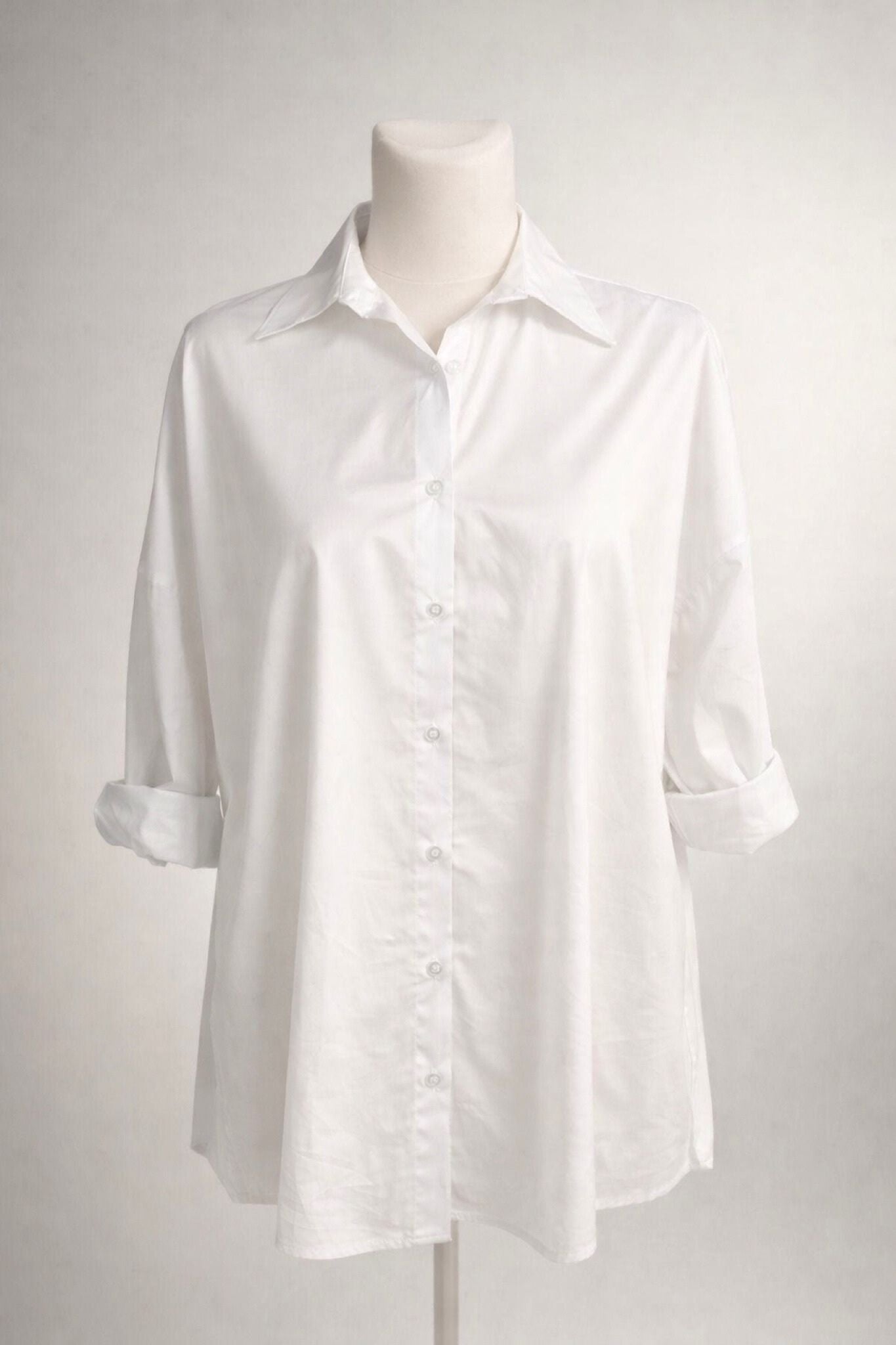 klassische weiße Bluse
