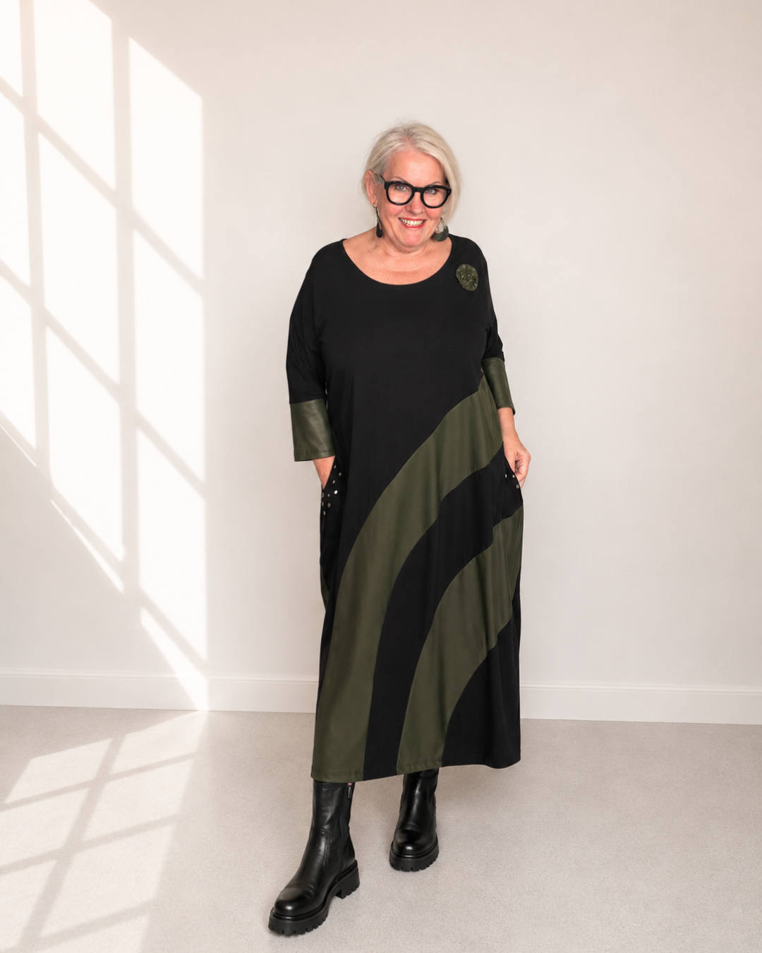 Kleid URBINO - Schwarz mit Khaki Lederoptik