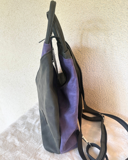 wandelbarer Rucksack/Handtasche – 2-in-1 Veloursleder Look, violett & anthrazit