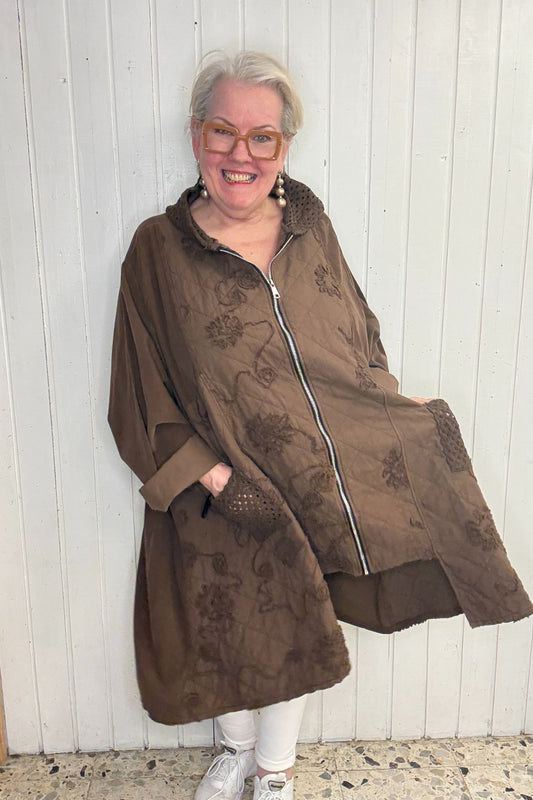 Jacke mit Struktur & Kapuze - schokobraun