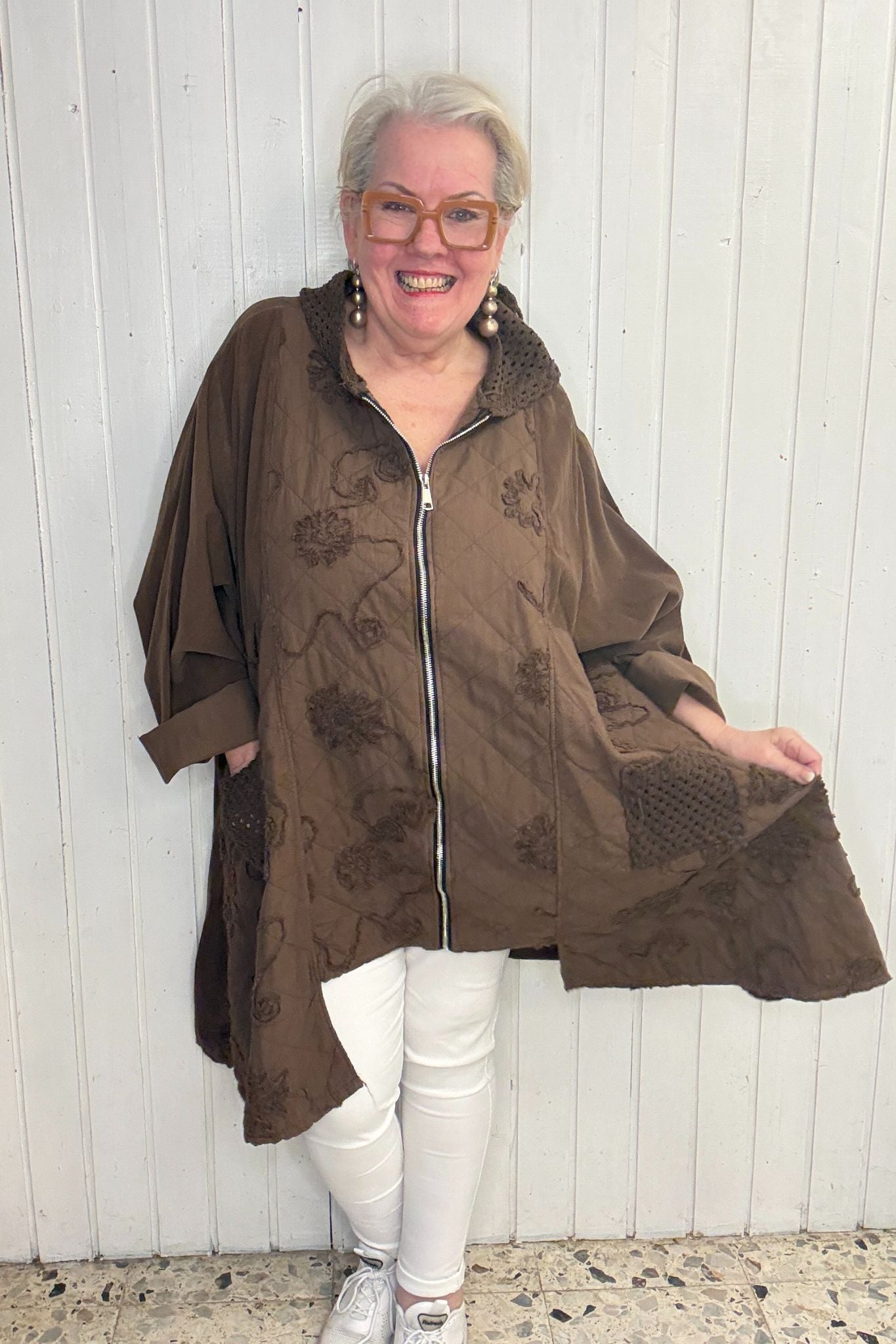 Jacke mit Struktur & Kapuze - schokobraun