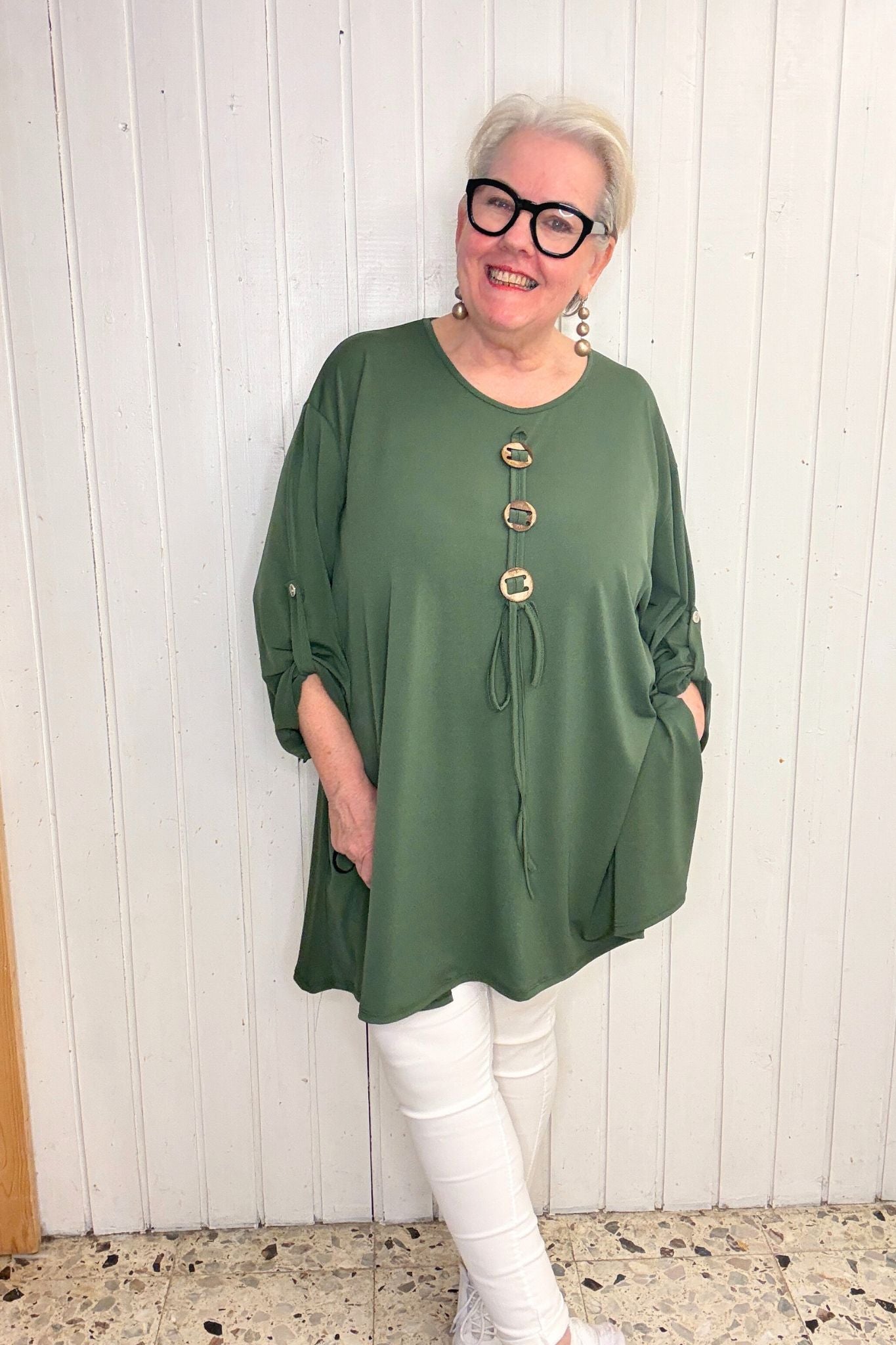 Oversize Oberteil mit Knopf-Detail