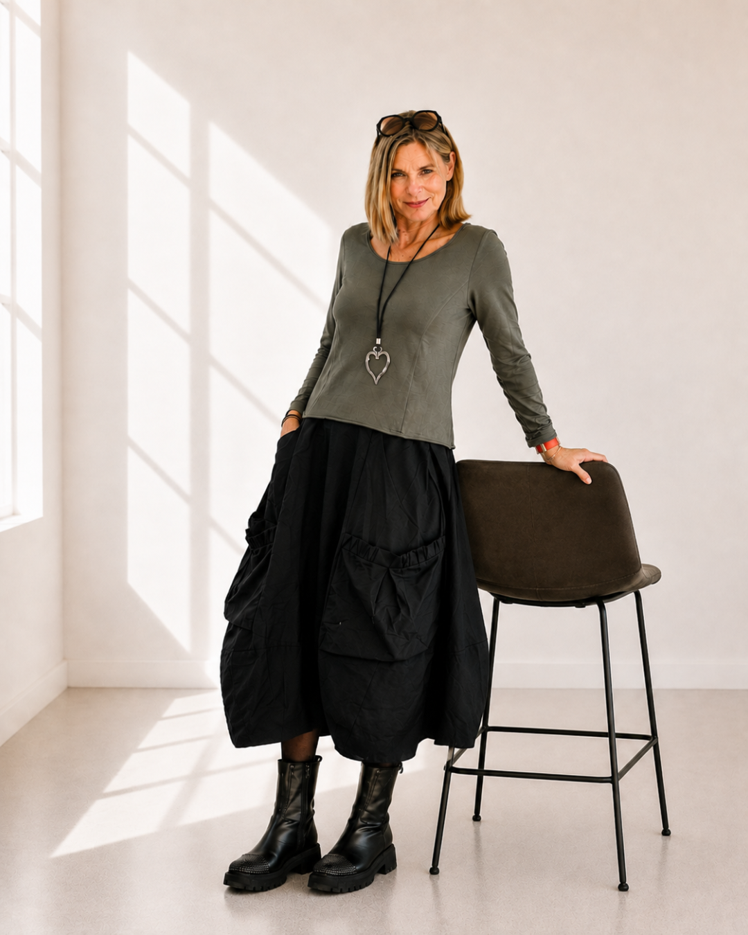Kleid PADOVA - Schwarz trifft Oliv