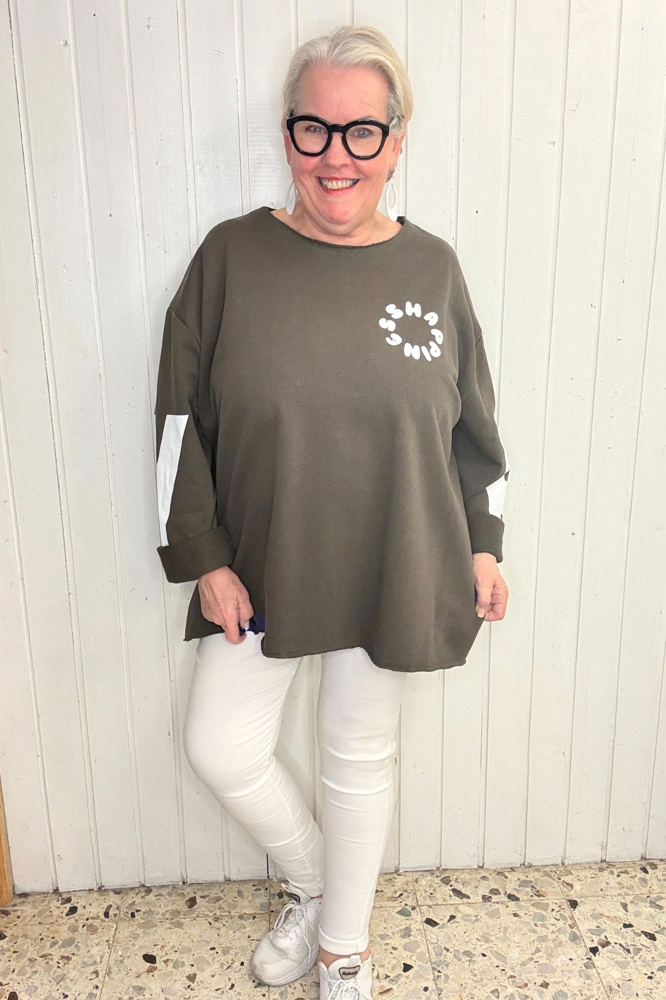 Oversize Shirt mit HAPPY-Print