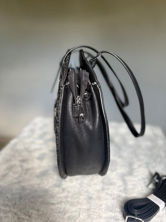 Runde IT-Bag aus Leder – stylisch, praktisch & absolut wow - SCHWARZ