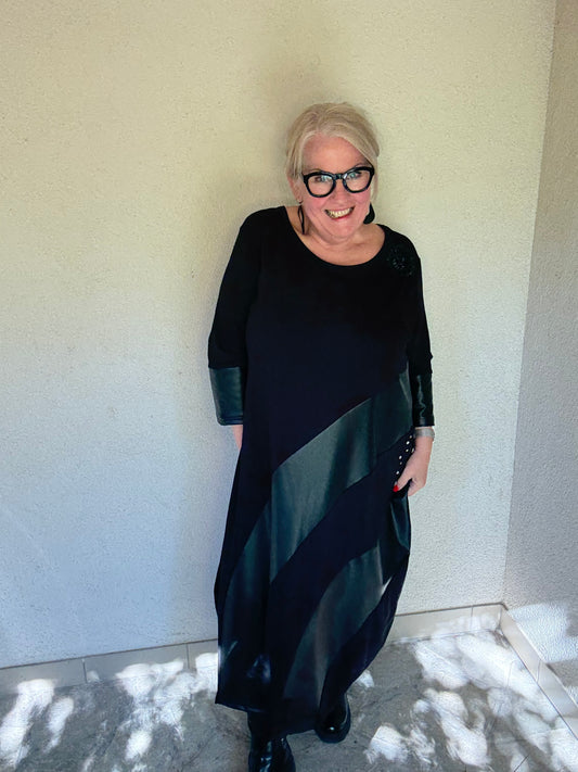 Kleid – Black Edition 🖤