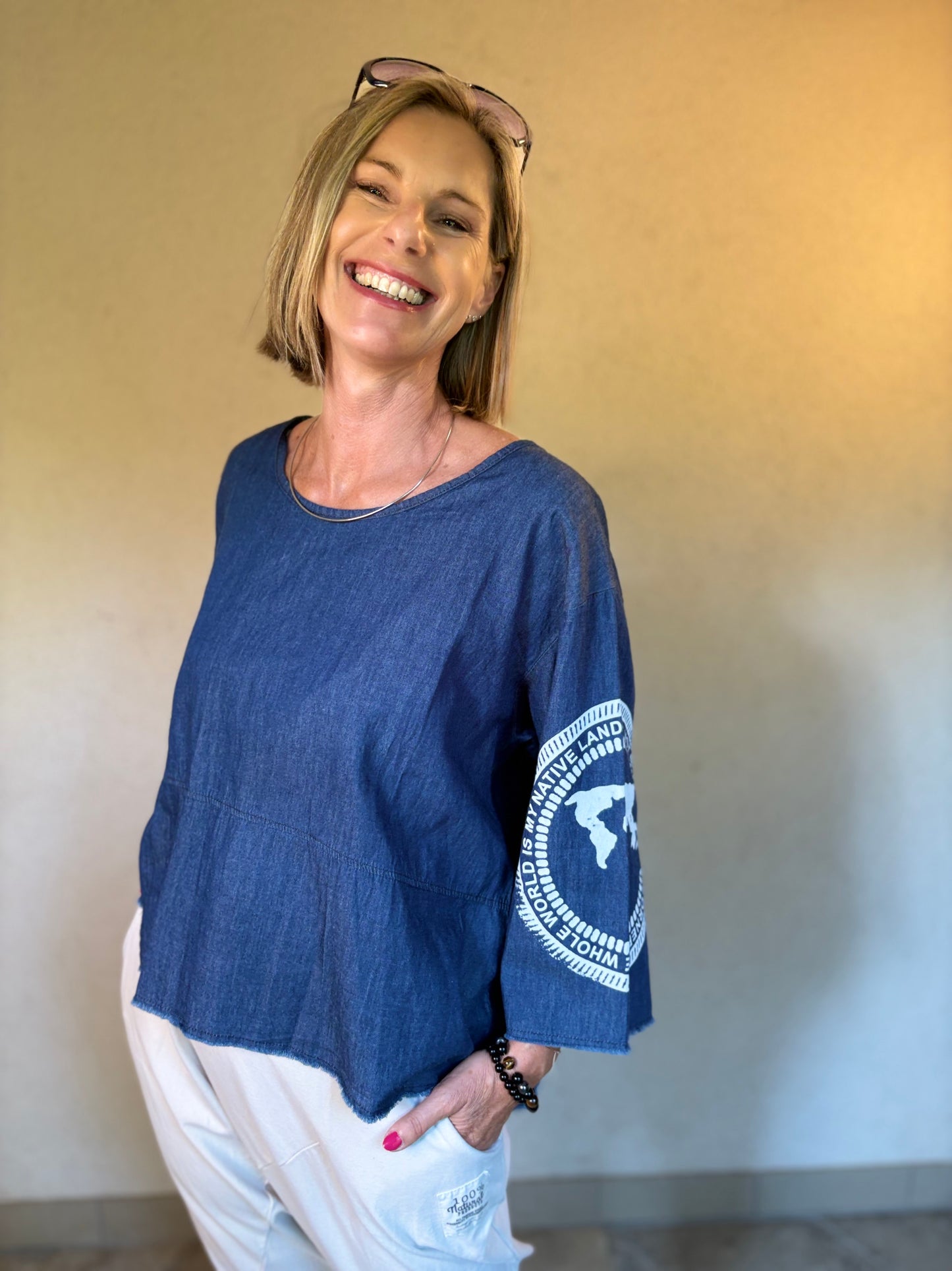 Denim-Navystyle – Casual Chic mit Aussage von Luukaa