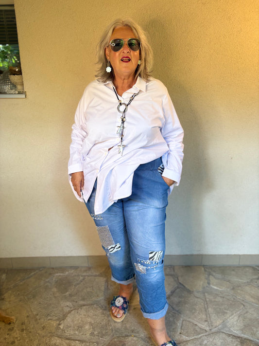 Patch-Jeans mit Animal-Akzent