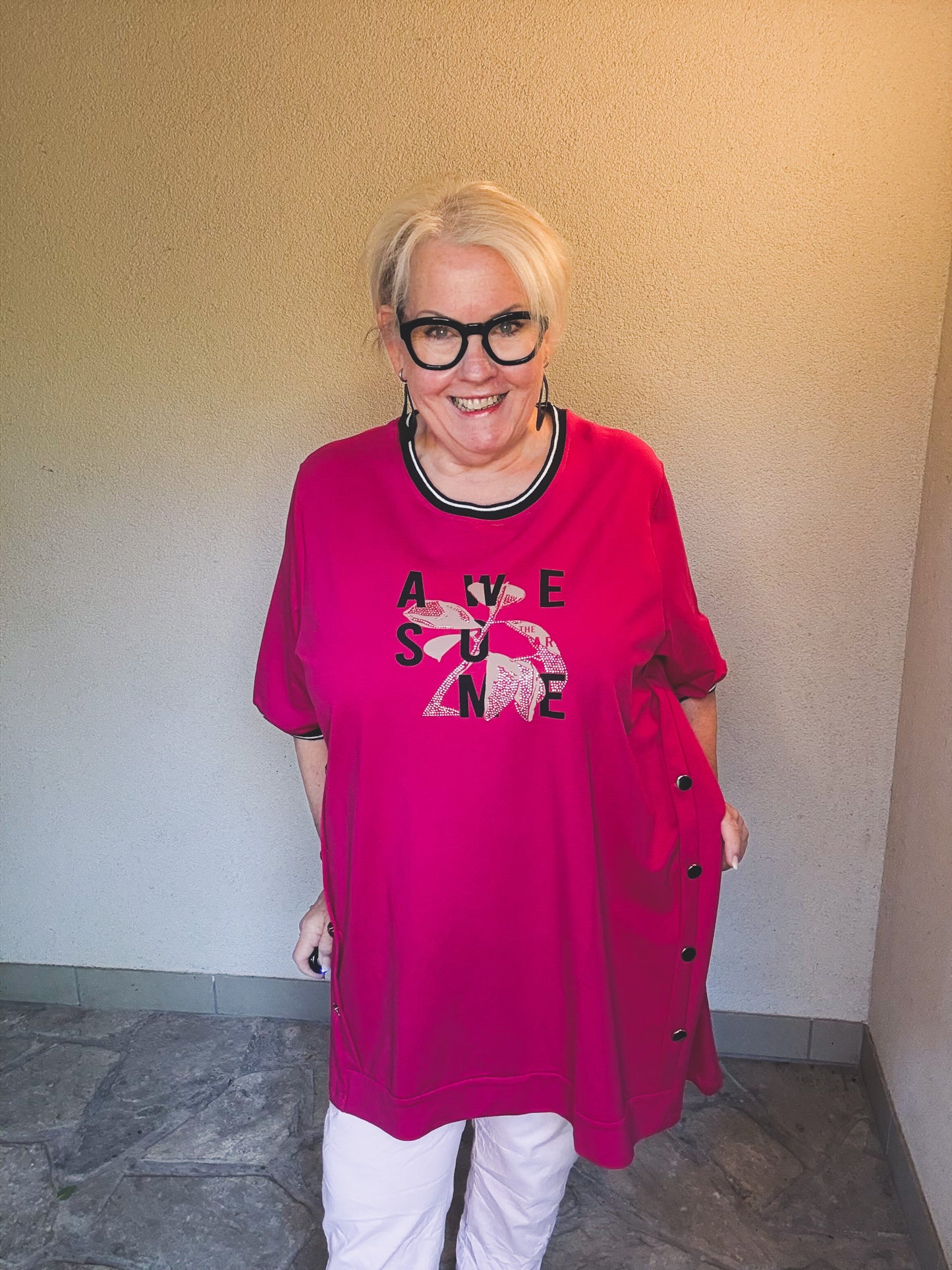 SHIRT „Awesome“ in beige oder fuchsia