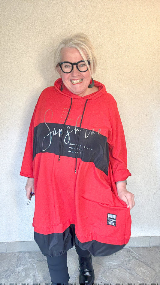 Oversize Hoody-Kleid „Red Rebel“ 🔥