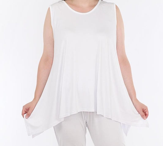 Basic-Top von AKH - schwarz oder weiß